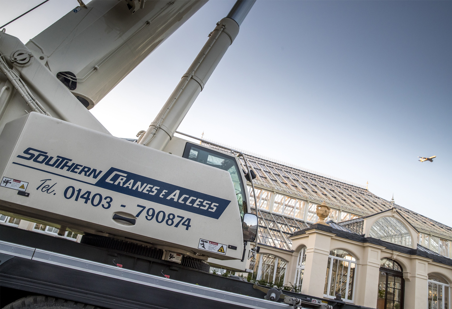 Why choose Southern Cranes & Access for 40 tonne crane hire